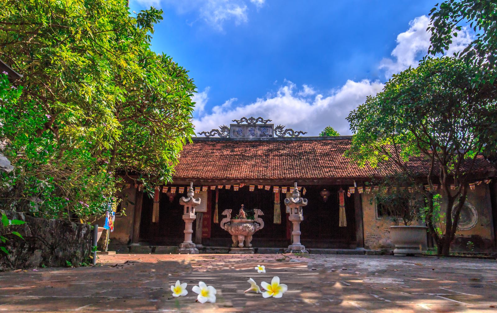 CHƯƠNG TRÌNH 5 : HÀ NỘI – CHÙA CHUÔNG - ĐỀN MẪU - ĐỀN TRẦN – ĐỀN LẢNH GIANG  – HÀ NỘI.