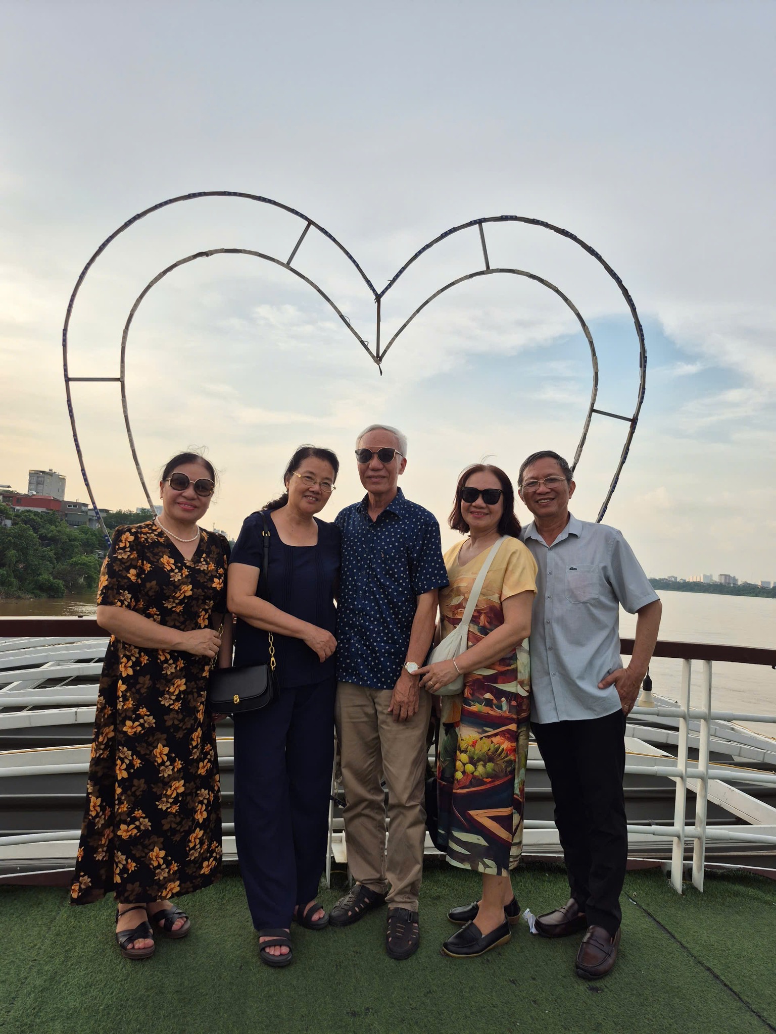  TOUR “SÔNG HỒNG - HÀ NỘI” -  1/2 NGÀY